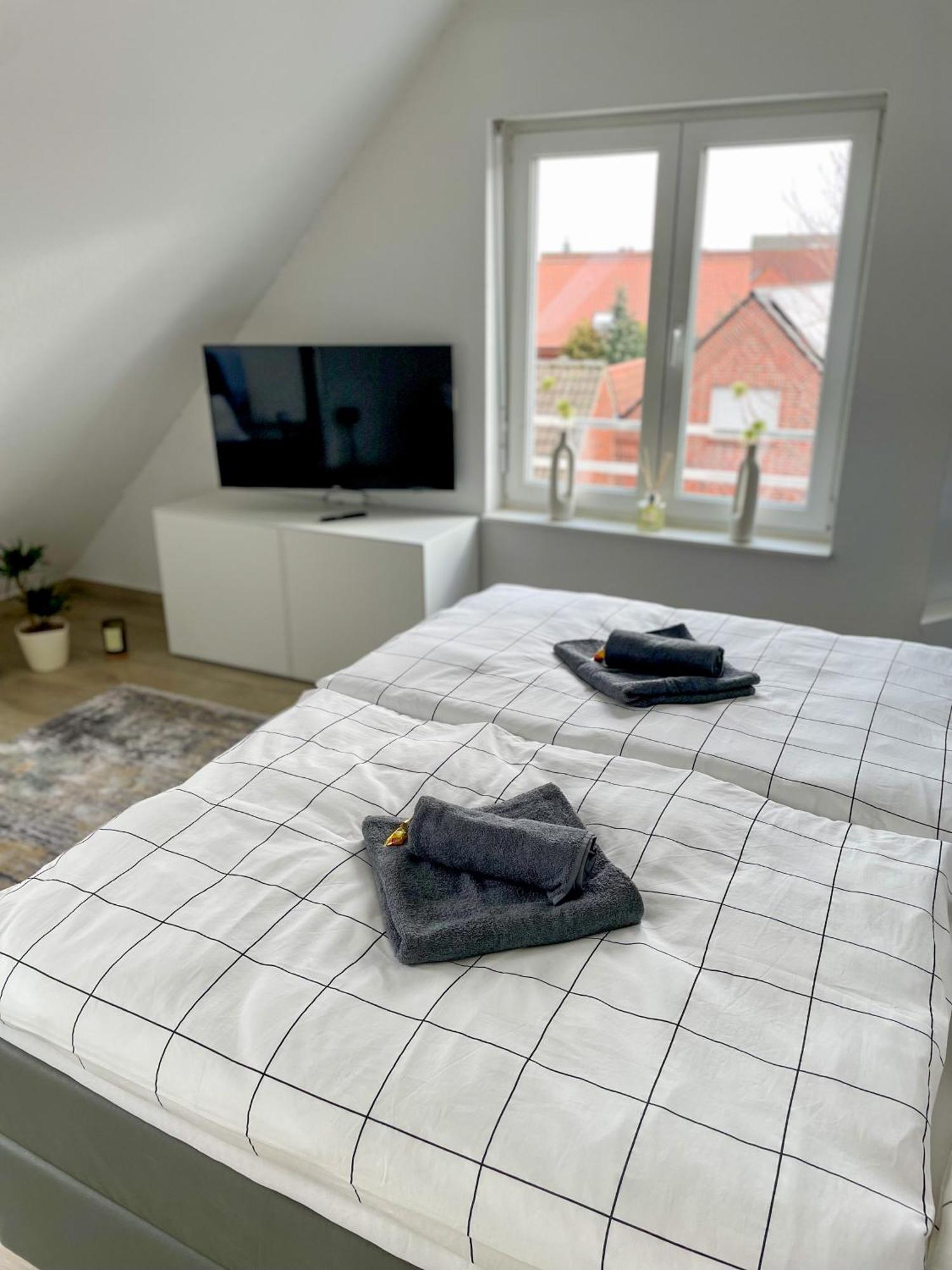 Ahaus: Stadtoase Mit Terrasse & Privater Garage Exterior photo