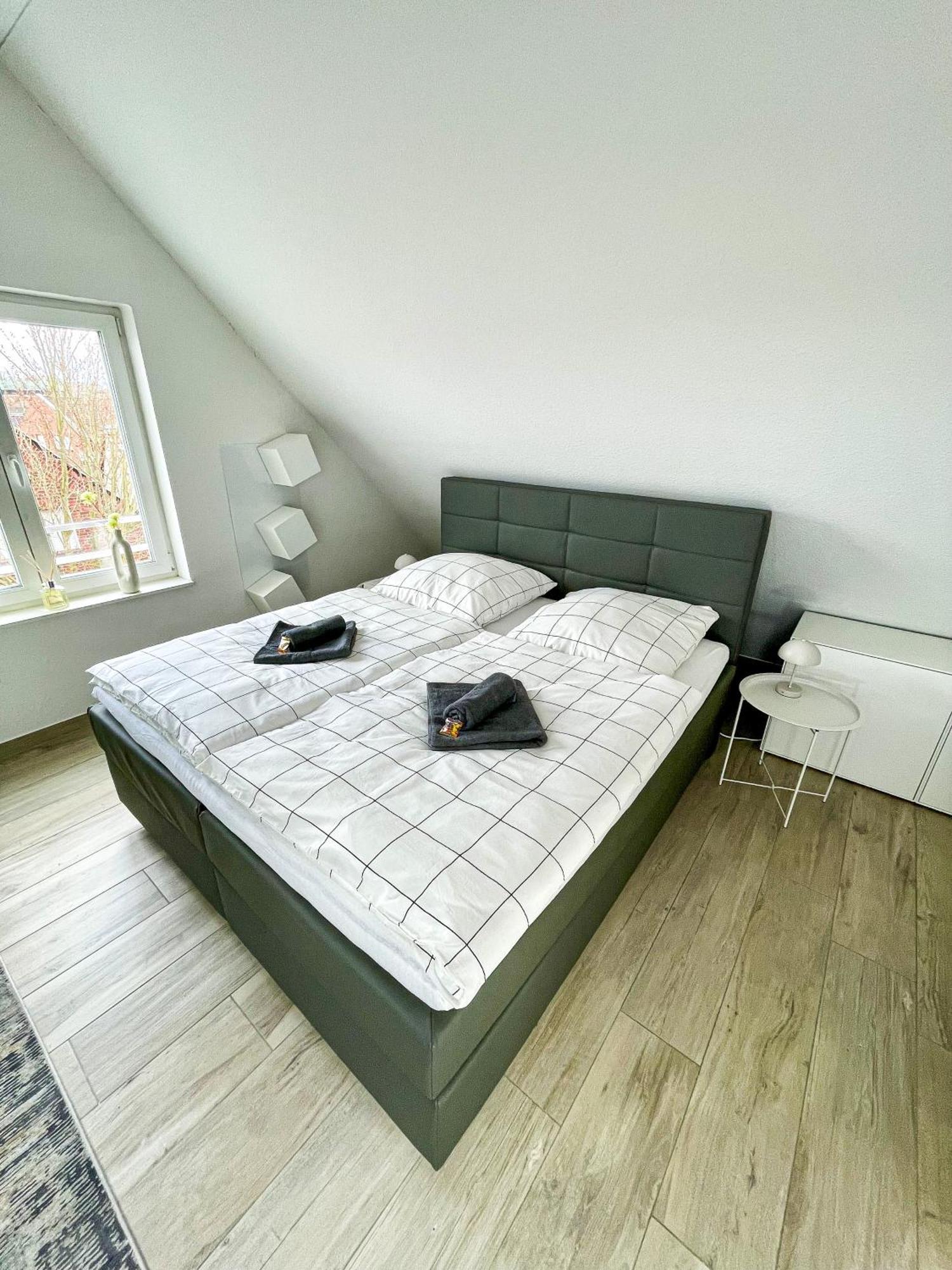 Ahaus: Stadtoase Mit Terrasse & Privater Garage Exterior photo